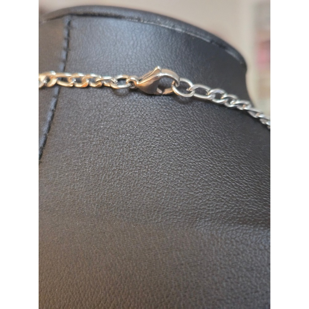 Silvertone Cross Necklace Vintage - Picture 5 of 5